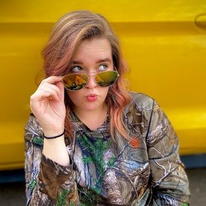 Meet your Posher, Samantha